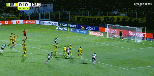 谈球吧(中国)官方网站非常不满!德佩巴甲勺子点球罚丢补射也偏,随后对手上前与其理论